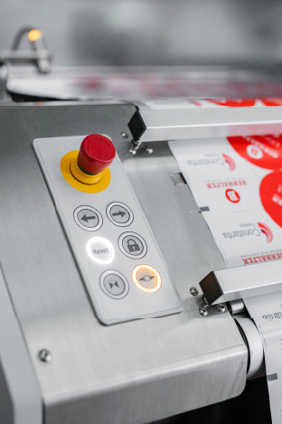 BERHALTER Swiss Die-Cutting control interface used during high-speed material testing.